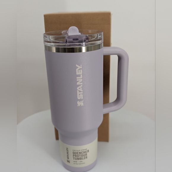 New Quencher Stanley tumbler water cup Protour no spill purple dust 40 oz 2026 - Picture 2 of 8